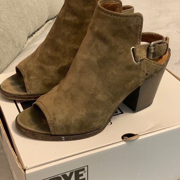 Frye Dani shield sling mule Sz 7.5 dark taupe - Picture 5 of 8